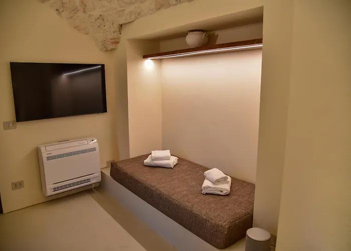 Trullo Rosmarini - Charming With Private Pool Villa